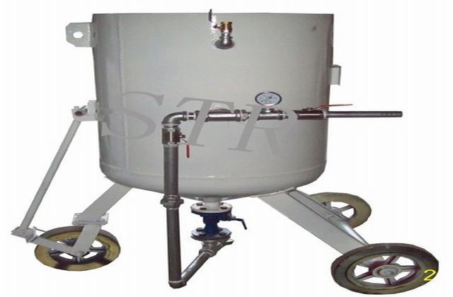 高壓開放式噴砂機，噴砂服，噴砂手套，箱式噴砂機