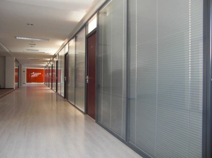 沈陽玻璃隔斷 找鎂格思曼 專業隔斷公司