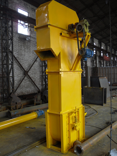 提升機，斗式提升機提升機在建材工業中應該怎樣挑選