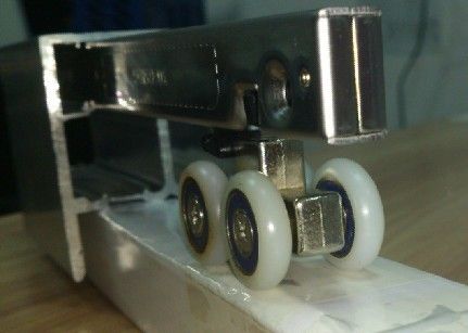 上海淋浴房移門滑輪維修-更換淋浴房門滑輪