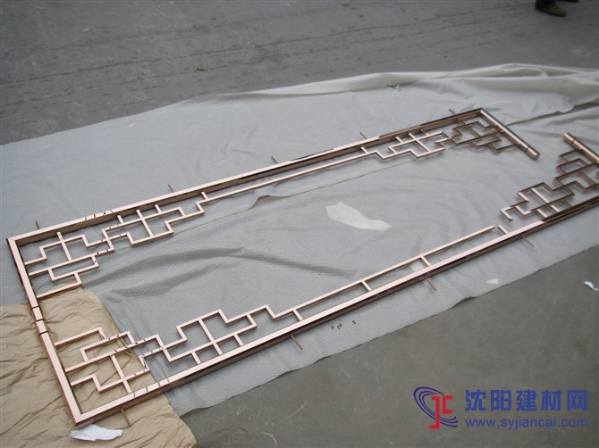 彩色不銹鋼玫瑰金雕花屏風