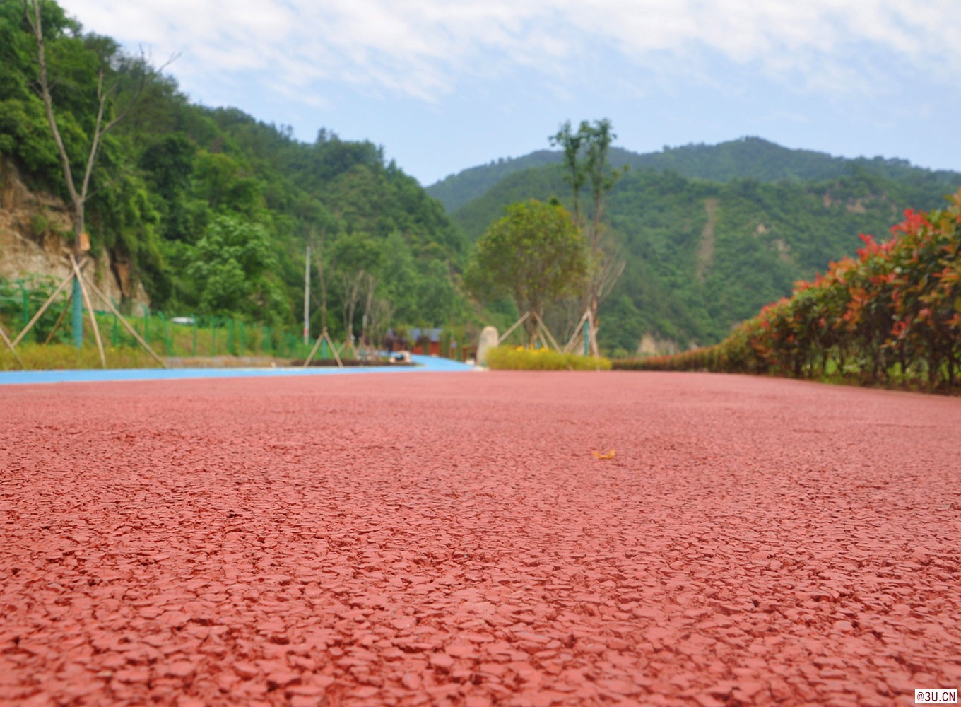 十堰市漢水九歌文化旅游康養綜合體項目彩色透水混凝土工程